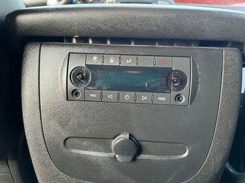 Used 2013 GMC Yukon XL SLT image 20