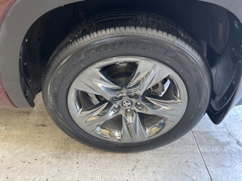 Used 2017 Toyota Highlander Limited Platinum image 7