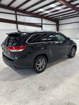 Used 2018 Toyota Highlander XLE image 4