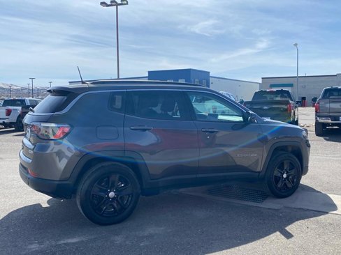 Used 2022 Jeep Compass Latitude w/ Convenience Group image 18