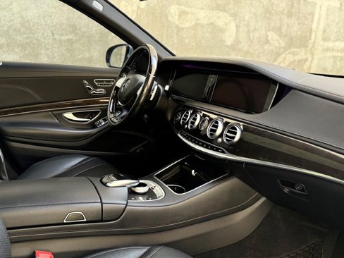 Used 2016 Mercedes-Benz S 550 Sedan image 24