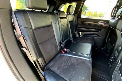 Used 2019 Jeep Grand Cherokee Altitude image 25