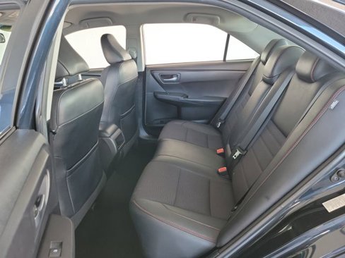 Used 2017 Toyota Camry SE image 15