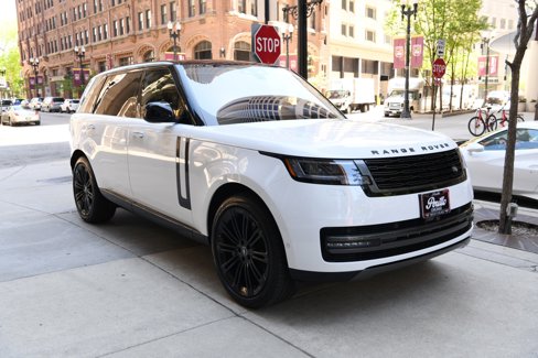 Used 2022 Land Rover Range Rover Long Wheelbase SE image 3
