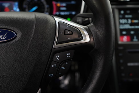 Used 2017 Ford Fusion Titanium image 19
