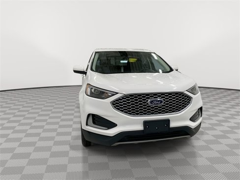 Used 2023 Ford Edge SEL image 3