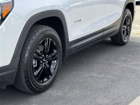 Used 2022 GMC Terrain AT4 w/ Tech Package image 12