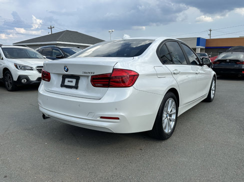 Used 2016 BMW 320i Sedan image 6