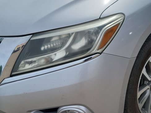 Used 2013 Nissan Pathfinder S image 6