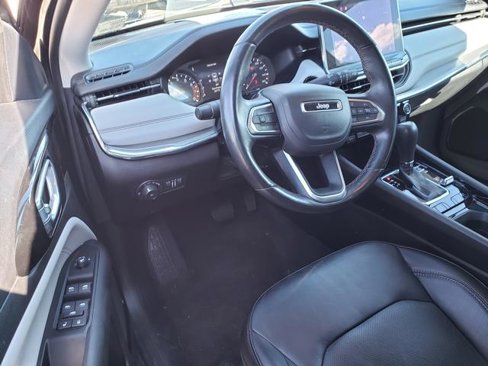 Certified 2022 Jeep Compass Limited image 6