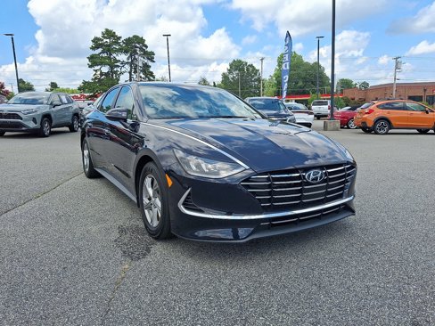 Used 2023 Hyundai Sonata SE image 2