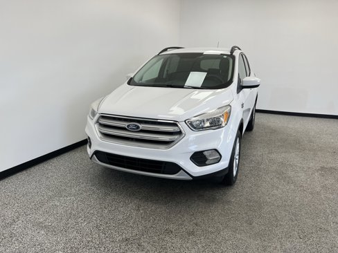 Used 2018 Ford Escape SE image 3
