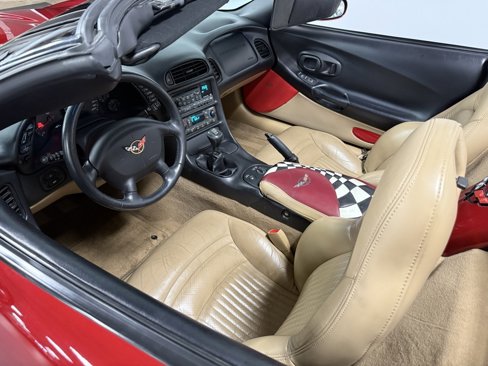 Used 2004 Chevrolet Corvette Convertible w/ Preferred Equipment Group image 13