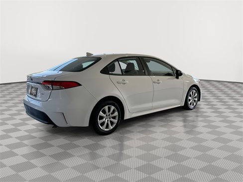 Used 2023 Toyota Corolla LE image 12