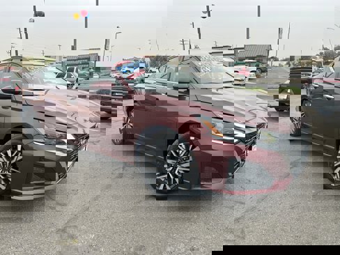 Used 2023 Nissan Altima 2.5 SV image 1