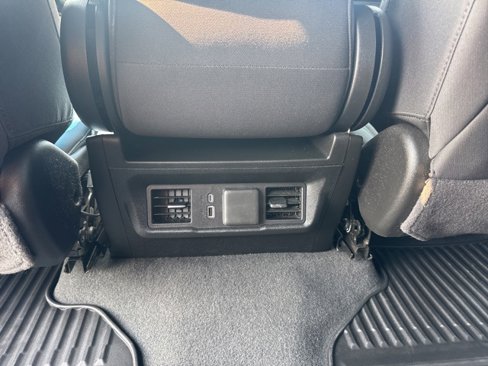 Used 2024 Chevrolet Silverado 1500 LT image 27