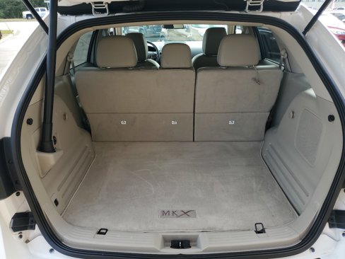 Used 2013 Lincoln MKX FWD image 8