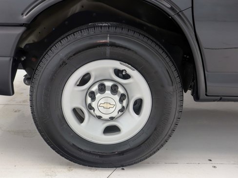 Used 2015 Chevrolet Express 2500 LS image 26