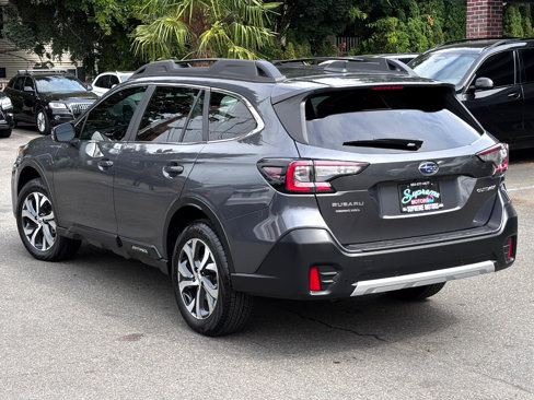 Used 2022 Subaru Outback Limited image 9