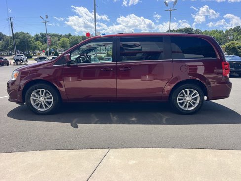 Used 2020 Dodge Grand Caravan SXT image 5