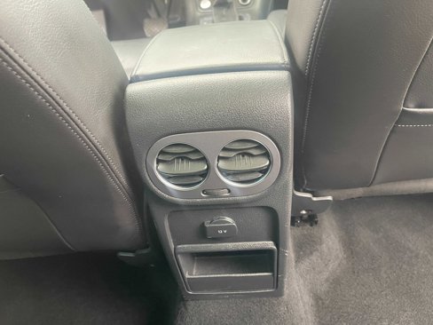 Used 2016 Volkswagen Tiguan SEL image 13