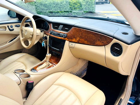 Used 2006 Mercedes-Benz CLS 500 image 21