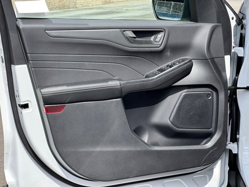New 2025 Ford Escape Active image 17