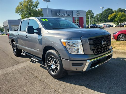 Certified 2024 Nissan Titan SV w/ SV Convenience Package image 1