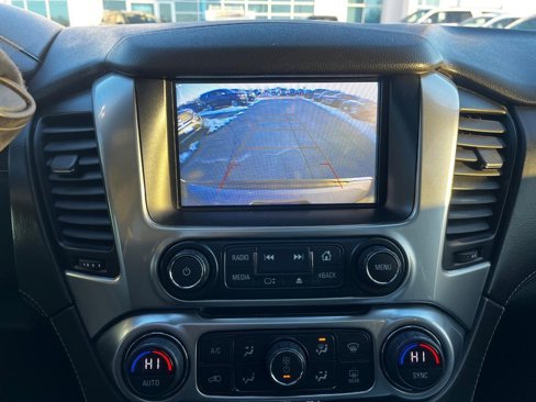 Used 2020 Chevrolet Suburban LT image 20