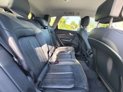 Used 2018 Audi Q5 2.0T Premium image 10