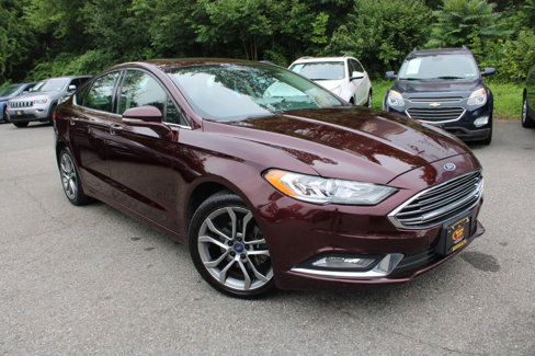 Used 2017 Ford Fusion SE w/ Equipment Group 201A image 4