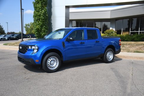 New 2025 Ford Maverick XL image 2