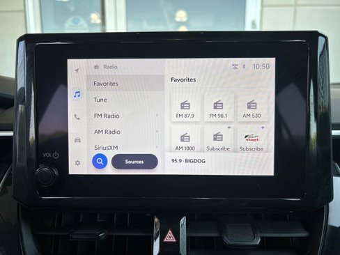 Used 2023 Toyota Corolla LE image 19