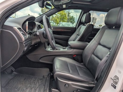 Used 2022 Jeep Grand Cherokee Limited image 17