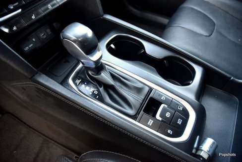 Used 2020 Hyundai Santa Fe Limited image 10