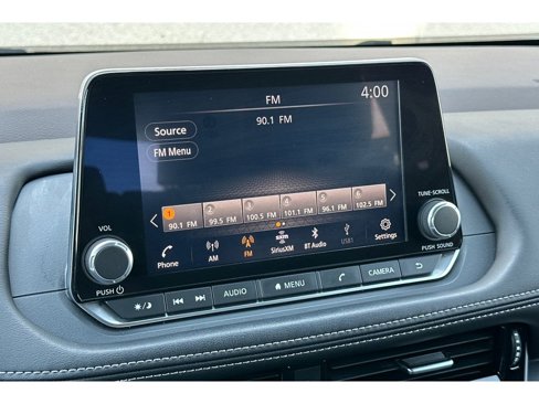 Used 2022 Nissan Rogue SV image 25
