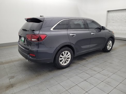 Used 2019 Kia Sorento LX image 10