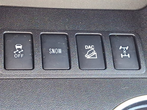 Used 2016 Toyota Highlander XLE image 28