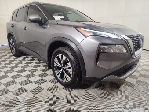 Used 2022 Nissan Rogue SV w/ SV Premium Package image 5