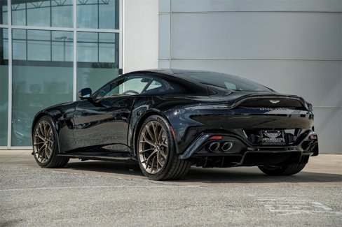 New 2025 Aston Martin V8 Vantage Coupe image 11