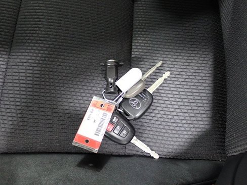 Used 2016 Toyota Camry SE image 18