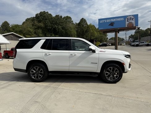 Used 2021 Chevrolet Tahoe Z71 w/ Luxury Package image 3