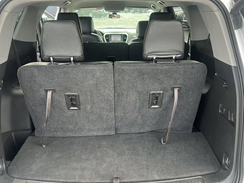 Used 2017 GMC Acadia SLE w/ Driver Alert Package I image 17