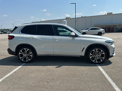Used 2022 BMW X5 xDrive40i w/ Premium Package image 9