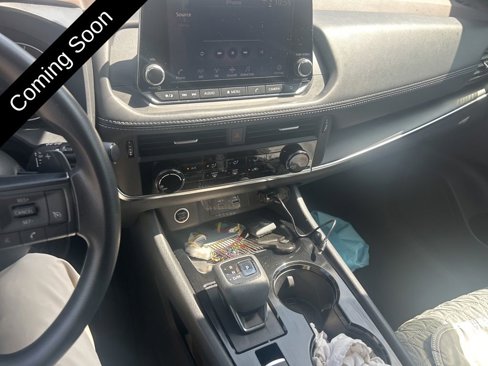 Used 2021 Nissan Rogue S image 54