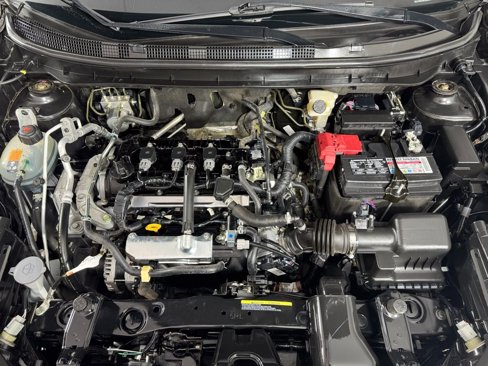 Used 2022 Nissan Kicks S image 35