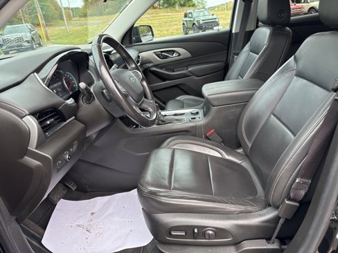 Used 2021 Chevrolet Traverse RS image 17