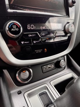 Used 2019 Nissan Murano S image 20