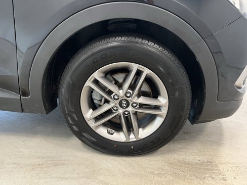 Used 2018 Hyundai Santa Fe Sport image 12