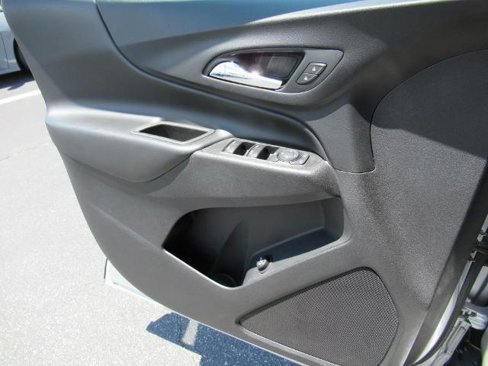 Used 2020 Chevrolet Equinox LT image 29